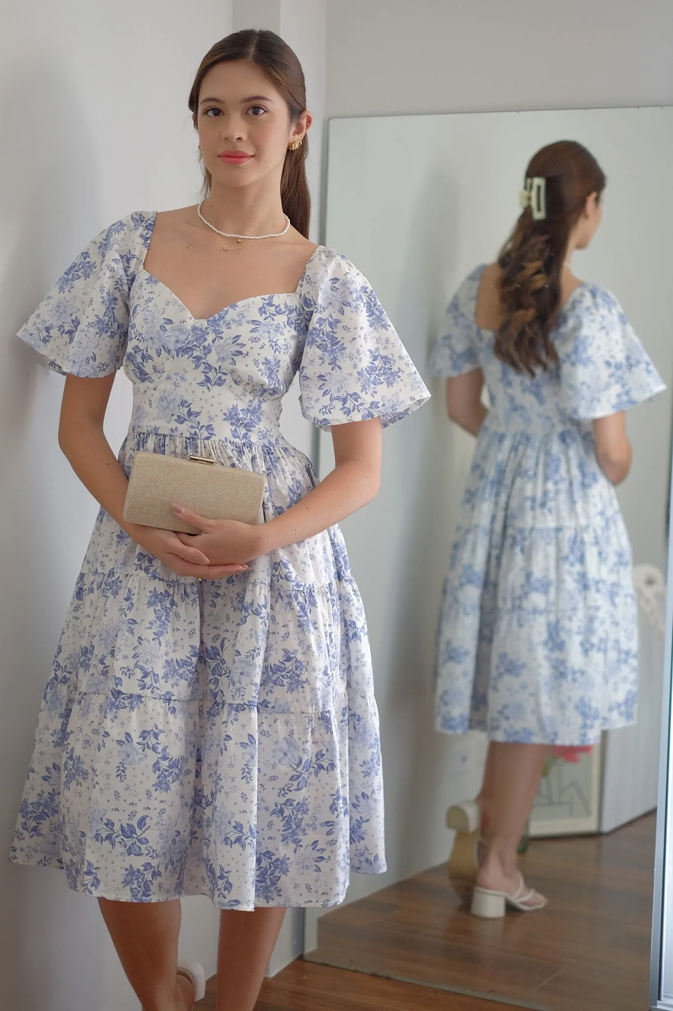 Barbara Midi dress - blue rose floral