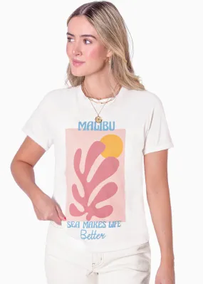 Camiseta estampada "Malibu, sea makes life better" - ORABELLA