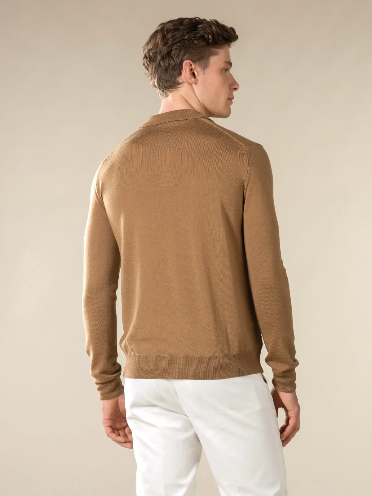 Extrafine Merino Buttonless Polo Caramel