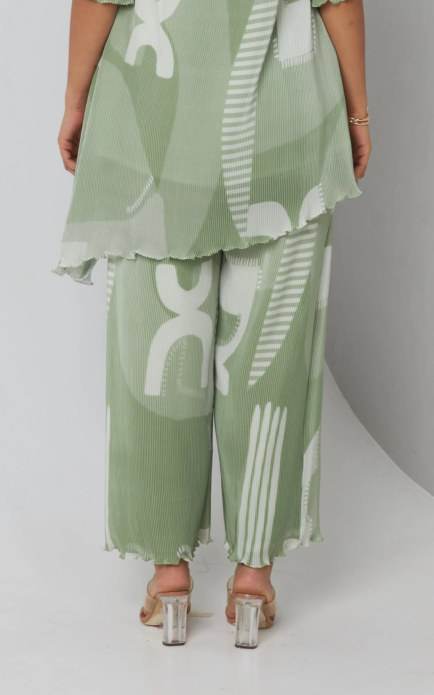 Green Abstract Printed Pleated Pant