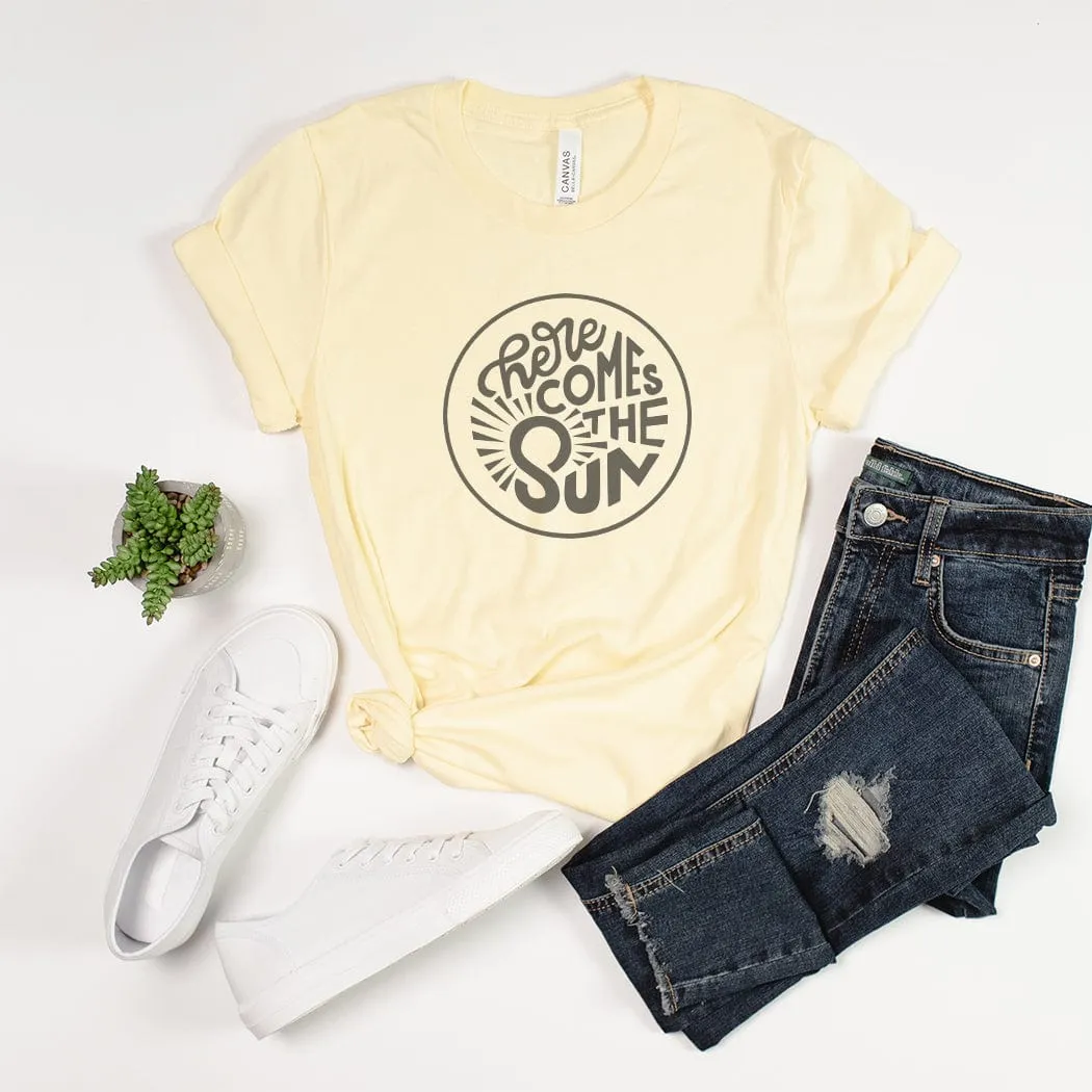 Here Comes The Sun Solid Graphic T-Shirt - SU155