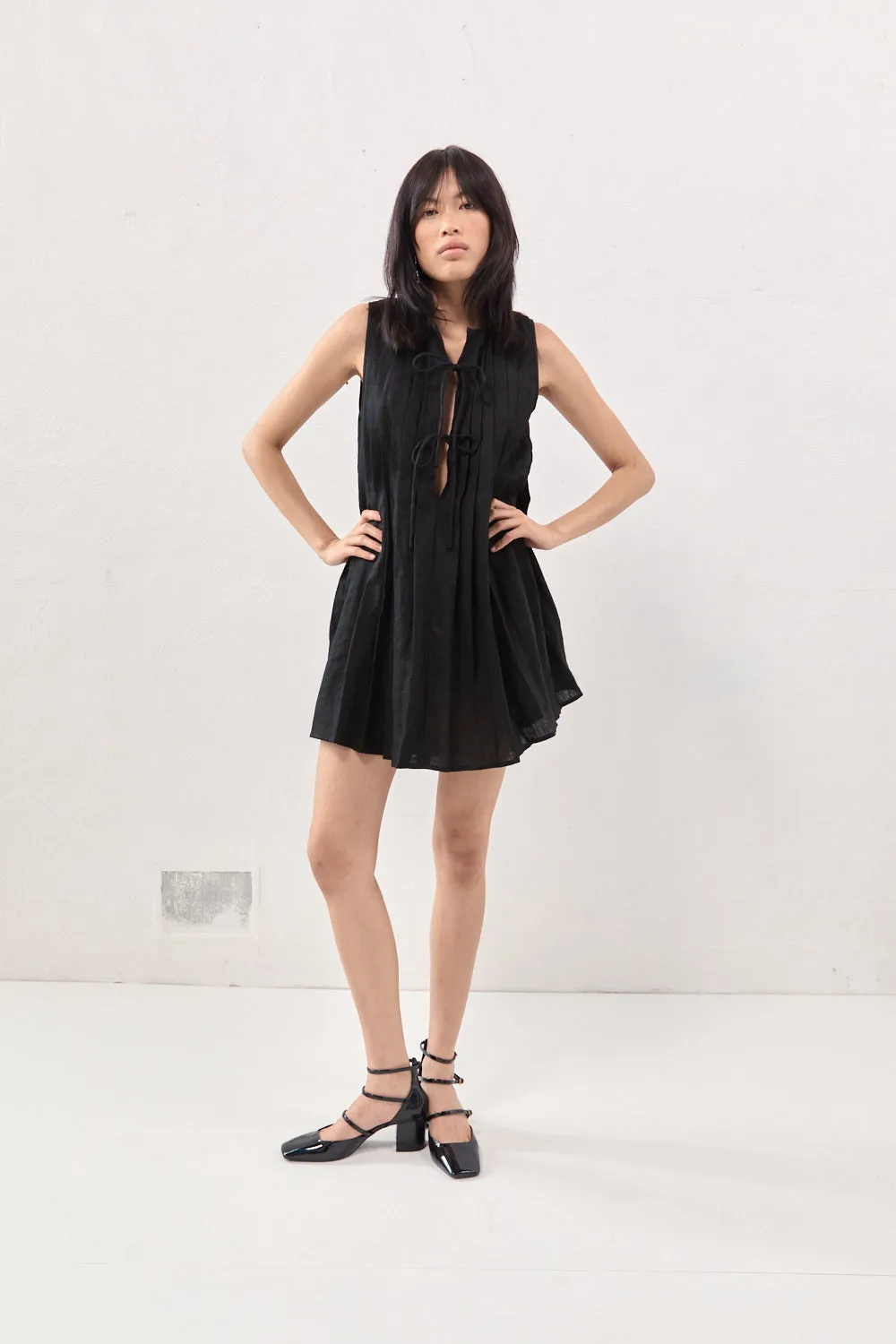 Valeria Linen Mini Dress Black